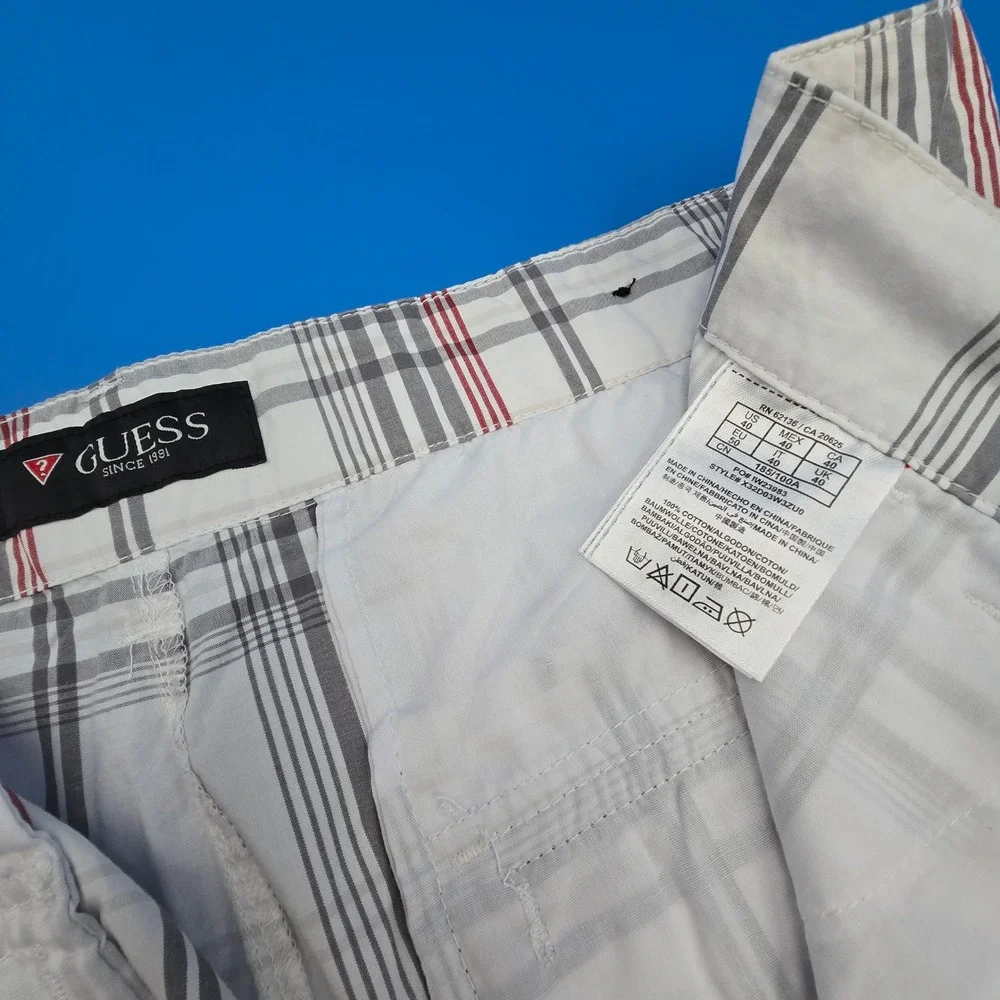 Guess Men's Plaid Flat Front Shorts White Red Grey Size 40‎ 11.5